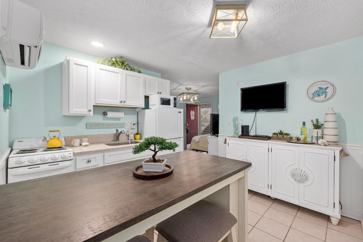 Cherry Grove Efficiency Just Steps From The Beach Myrtle Beach Eksteriør bilde